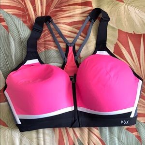 36 D VS Sports Bra with zipper